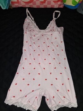 Women’s Pink Lace-Trim Sleeper Romper with Red Lip Print
